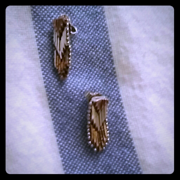 Earrings - Picture 1 of 2